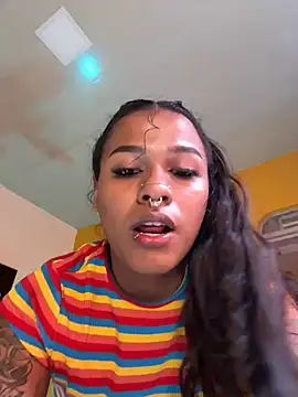 Snapshot of cam11_07 chatting on 07/11/26, 07:49 cam11 07 online show from 07/11/26, 07:49