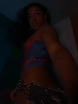Snapshot of cam11_07 chatting on 07/31/26, 03:33 cam11 07 online show from 07/31/26, 03:33