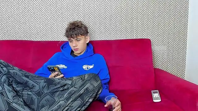 willy sexxx18 online show from 02/04/26, 02:12