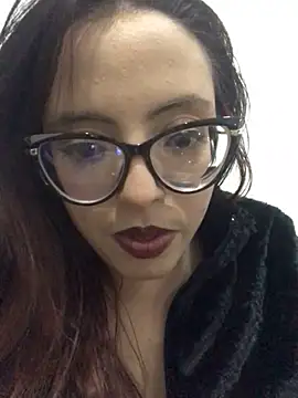 Snapshot of Rossi_ss1 chatting on 10/05/25, 02:43 Rossi ss1 online show from 10/05/25, 02:43