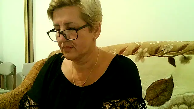 Snapshot of Dana4921 chatting on 09/09/25, 05:56 Dana4921 online show from 09/09/25, 05:56