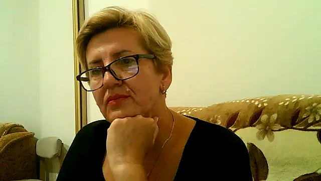 Snapshot of Dana4921 chatting on 09/18/25, 05:26 Dana4921 online show from 09/18/25, 05:26