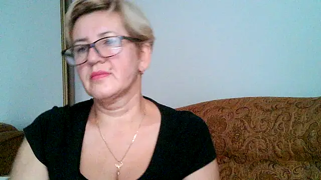Snapshot of Dana4921 chatting on 10/05/25, 03:43 Dana4921 online show from 10/05/25, 03:43