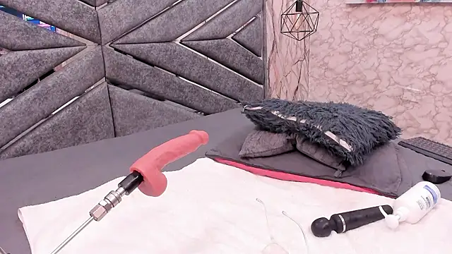 SASHA BROWNIE   online show from 03/07/26, 07:22