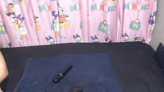 TrishahXo online show from 04/03/26, 07:34