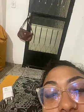 Snapshot of cariocasafada chatting on 10/16/25, 01:50 cariocasafada online show from 10/16/25, 01:50