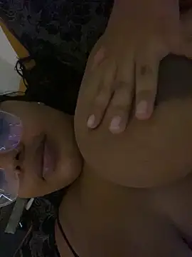 Snapshot of cariocasafada chatting on 11/05/25, 11:49 cariocasafada online show from 11/05/25, 11:49