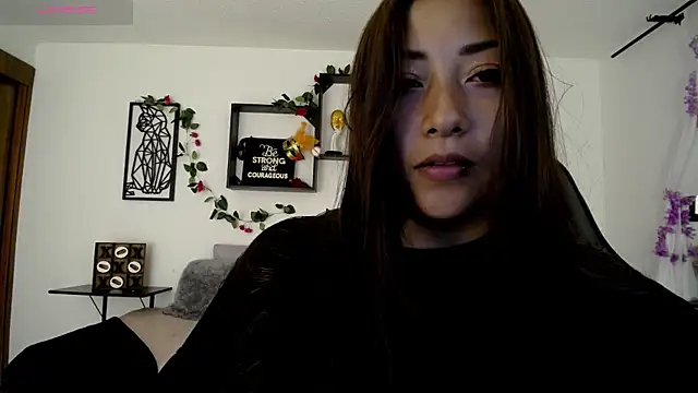 Mia 1120 online show from 04/01/26, 08:17