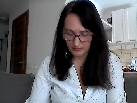 Elena48324 online show from 06/06/26, 10:09