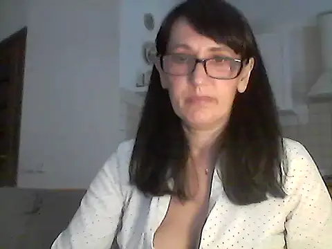 Elena48324 online show from 06/16/26, 04:53