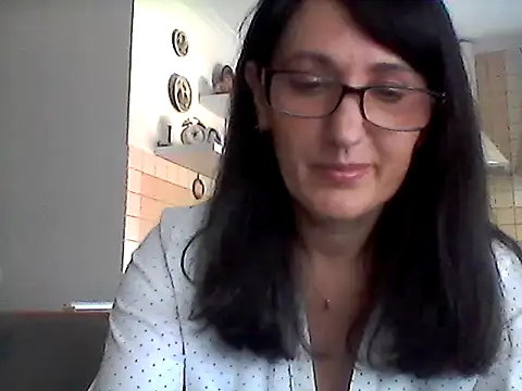 Elena48324 online show from 06/18/26, 09:58