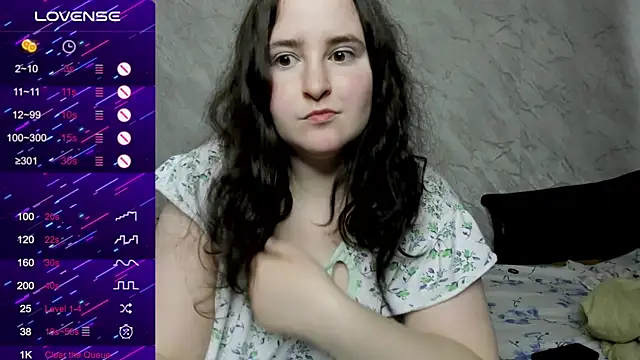 Snapshot of alice_allens chatting on 09/20/25, 09:32 alice allens online show from 09/20/25, 09:32