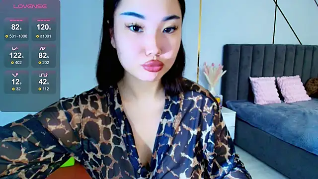 hwa rin online show from 10/27/25, 03:49