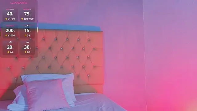 Zafiro  Brown online show from 11/23/25, 12:16