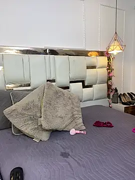 Skylar Smith  online show from 04/23/26, 12:40