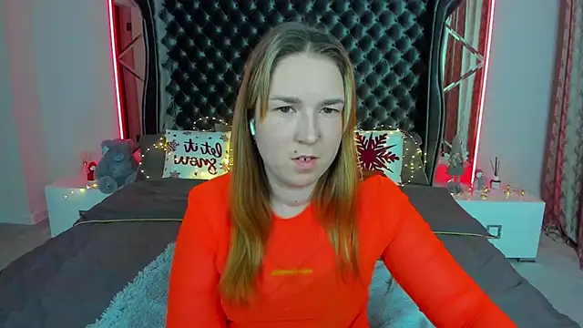 Snapshot of Sofii_darling chatting on 12/14/25, 05:40 Sofii darling online show from 12/14/25, 05:40