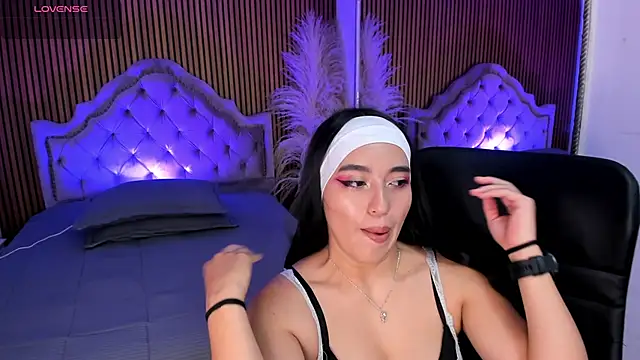 Starbutterflyy  online show from 03/04/26, 05:02