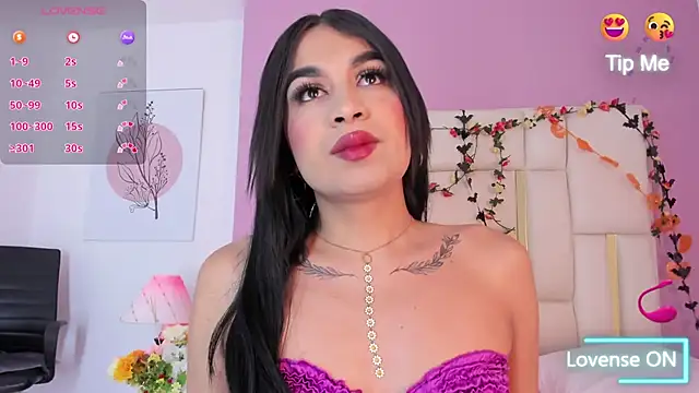 Snapshot of Silvana-Castro chatting on 10/10/25, 11:53 Silvana-Castro online show from 10/10/25, 11:53