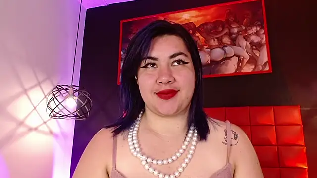 Lilih golden online show from 12/22/25, 12:02