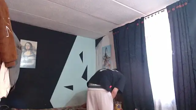 malek xarx  online show from 10/19/25, 10:10