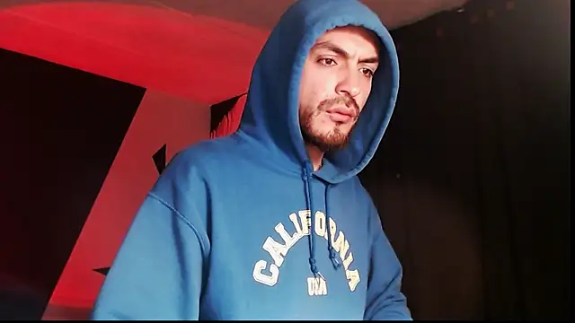 malek xarx  online show from 11/08/25, 09:09