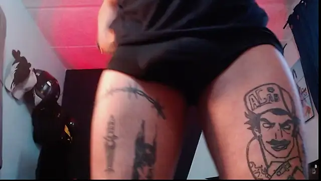 malek xarx  online show from 11/08/25, 09:13