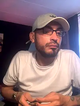 malek xarx  online show from 12/14/25, 08:35