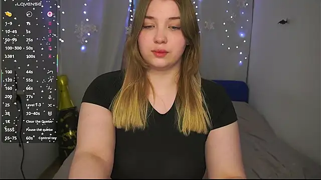 CuteSharloti online show from 03/26/26, 05:07