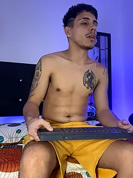 Snapshot of Luke_Stone chatting on 11/01/25, 06:32 Luke Stone online show from 11/01/25, 06:32