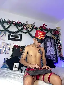 Snapshot of Luke_Stone chatting on 12/16/25, 10:15 Luke Stone online show from 12/16/25, 10:15