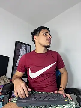 Luke Stone online show from 04/21/26, 08:44