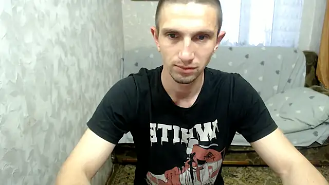 Snapshot of Alexilon chatting on 05/11/26, 04:04 Alexilon online show from 05/11/26, 04:04