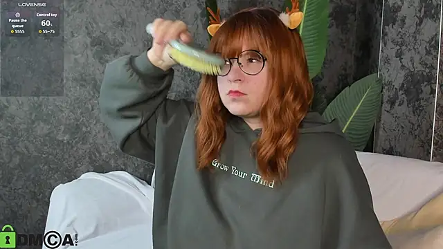 Michelle Wilsson online show from 11/25/25, 08:25