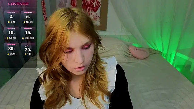 Snapshot of Iris_Rain chatting on 10/18/25, 10:27 Iris Rain online show from 10/18/25, 10:27