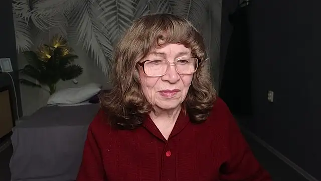 Snapshot of Betty_Brick chatting on 04/19/26, 10:36 Betty Brick online show from 04/19/26, 10:36
