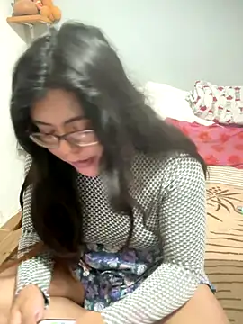 Snapshot of karysweetbeaury chatting on 01/06/26, 01:20 karysweetbeaury online show from 01/06/26, 01:20