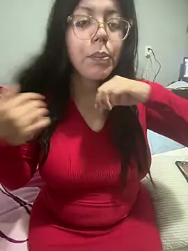 Snapshot of karysweetbeaury chatting on 01/10/26, 01:40 karysweetbeaury online show from 01/10/26, 01:40