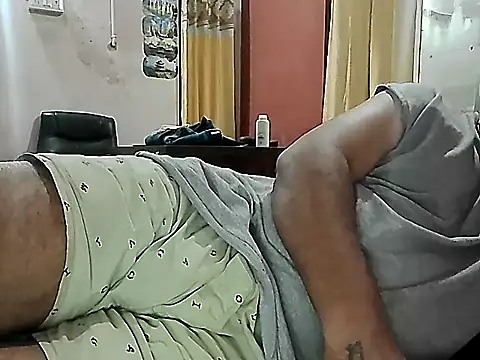 Snapshot of cardiovex7 chatting on 10/29/25, 10:39 cardiovex7 online show from 10/29/25, 10:39