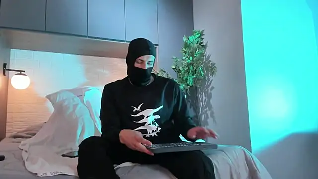 Dustin Sonne online show from 09/12/25, 04:01