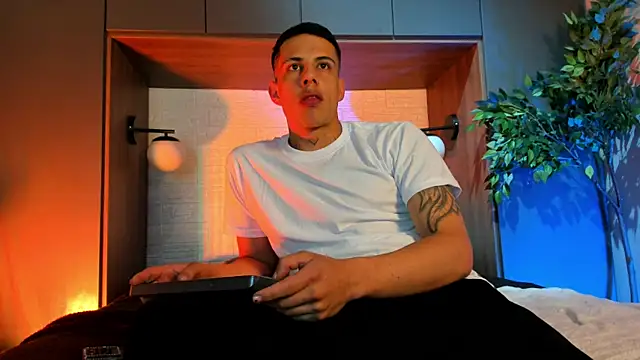 Dustin Sonne online show from 01/18/26, 03:43