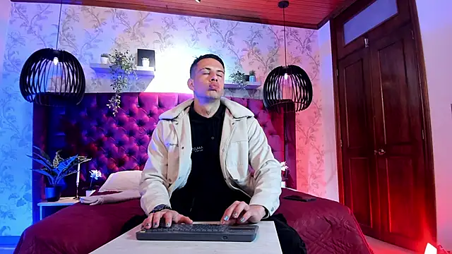 Dustin Sonne online show from 03/08/26, 03:43