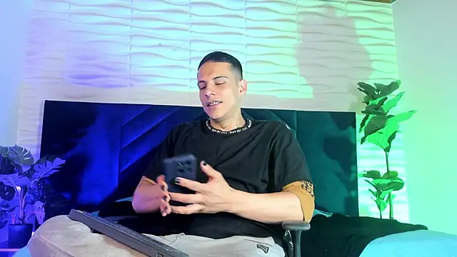 Dustin Sonne online show from 04/02/26, 03:37