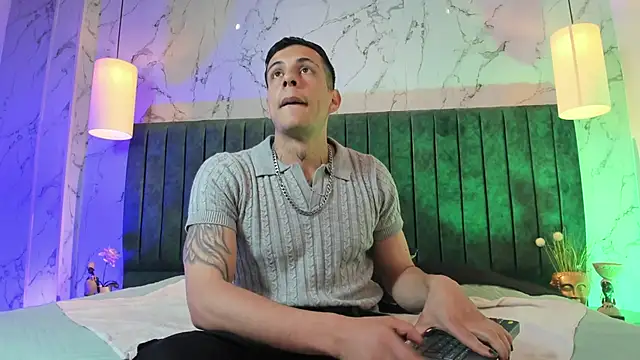 Dustin Sonne online show from 04/07/26, 03:29