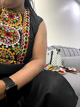 Snapshot of hot_bhabhi69 chatting on 10/02/25, 06:09 hot bhabhi69 online show from 10/02/25, 06:09
