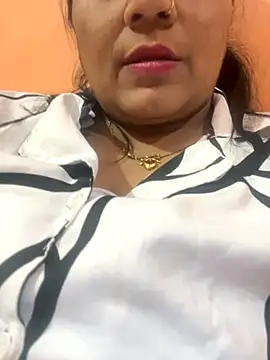 Snapshot of hot_bhabhi69 chatting on 10/13/25, 06:35 hot bhabhi69 online show from 10/13/25, 06:35
