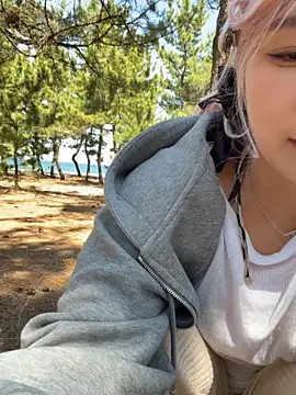 winter11 online show from 04/08/26, 04:01