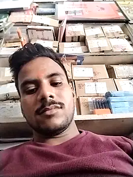 Snapshot of its_aadi121 chatting on 09/11/25, 10:48 its aadi121 online show from 09/11/25, 10:48