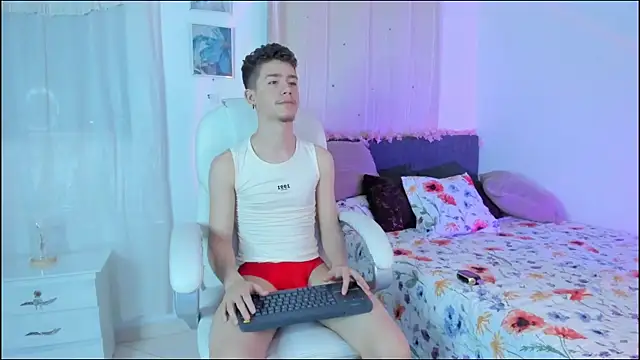 ThiagooJames online show from 10/30/25, 03:19