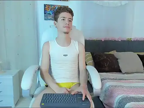 ThiagooJames online show from 11/24/25, 02:22