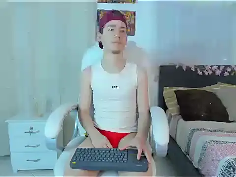 ThiagooJames online show from 11/25/25, 02:00